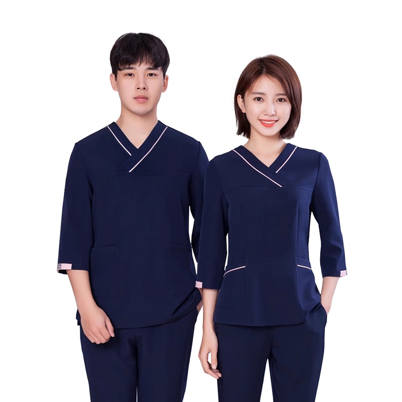 男女適用海軍藍護士服，中袖帶口袋工作服套裝，V領設計
