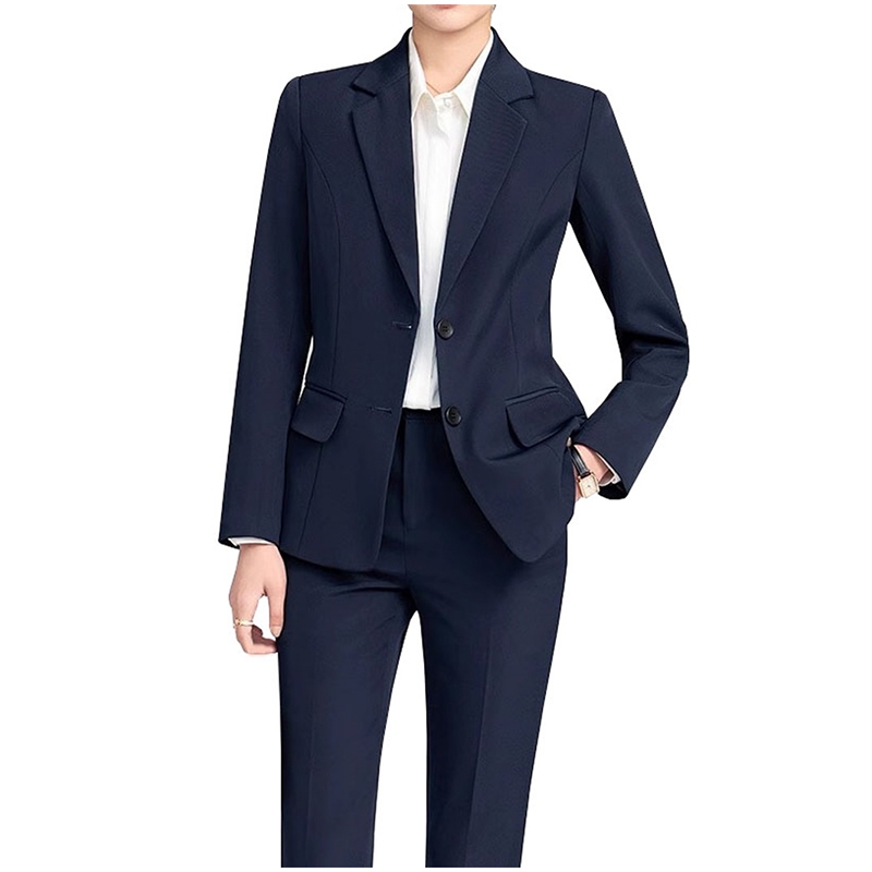 女西裝